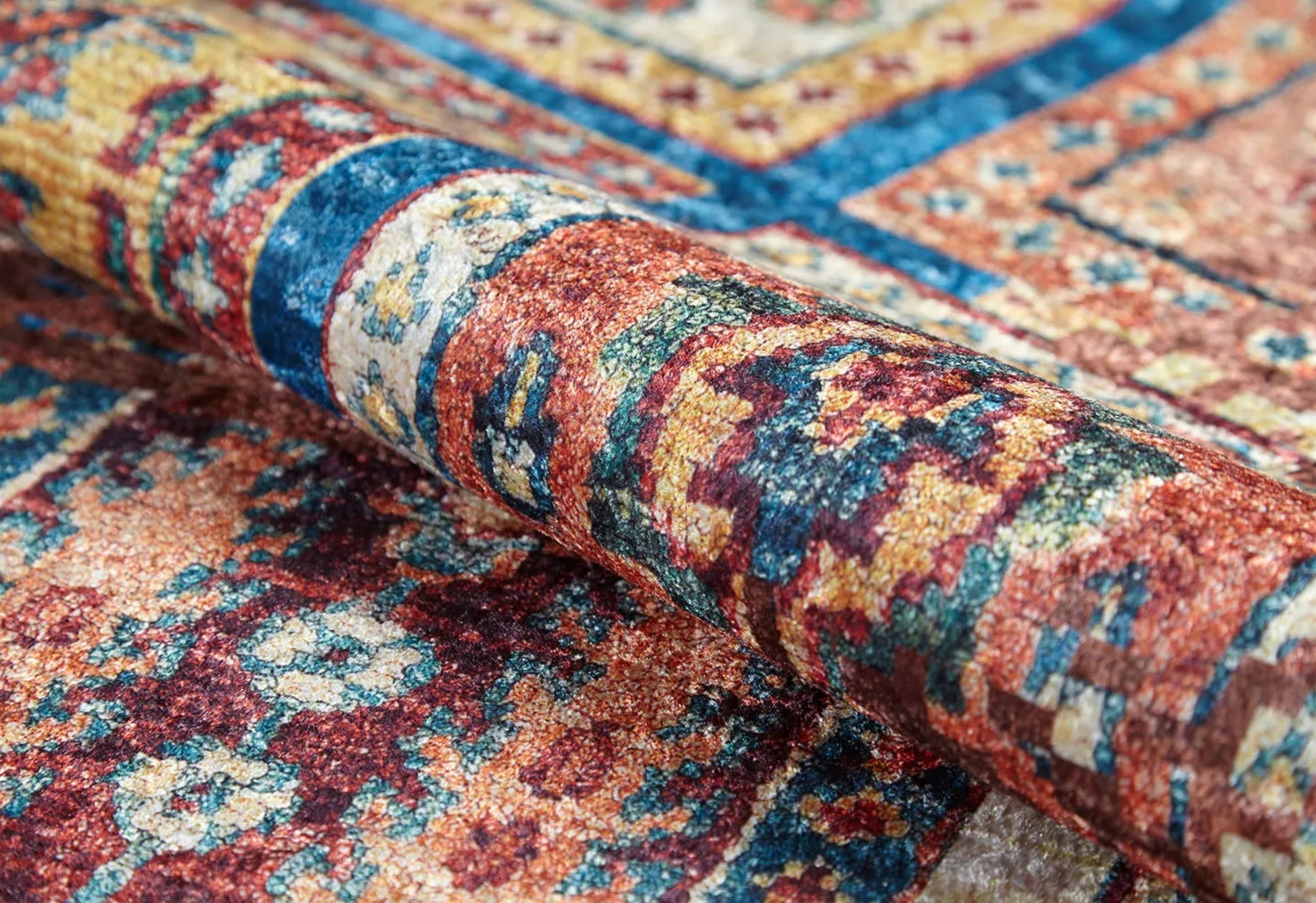 Konstancin Kırmızı Patchwork Dijital Baskı Halı Halınet