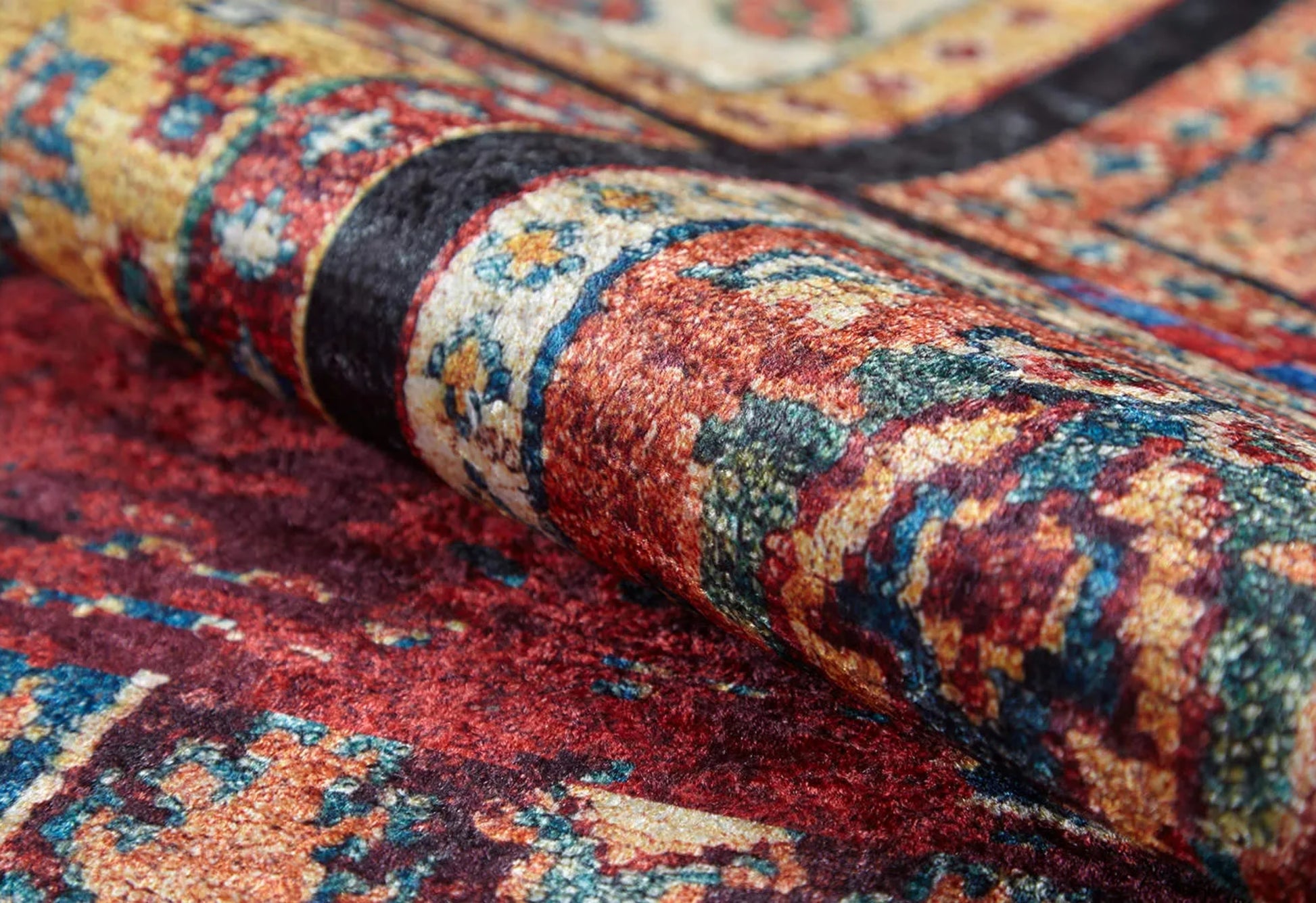 Kolobrzeg Kırmızı Patchwork Dijital Baskı Halı Halınet