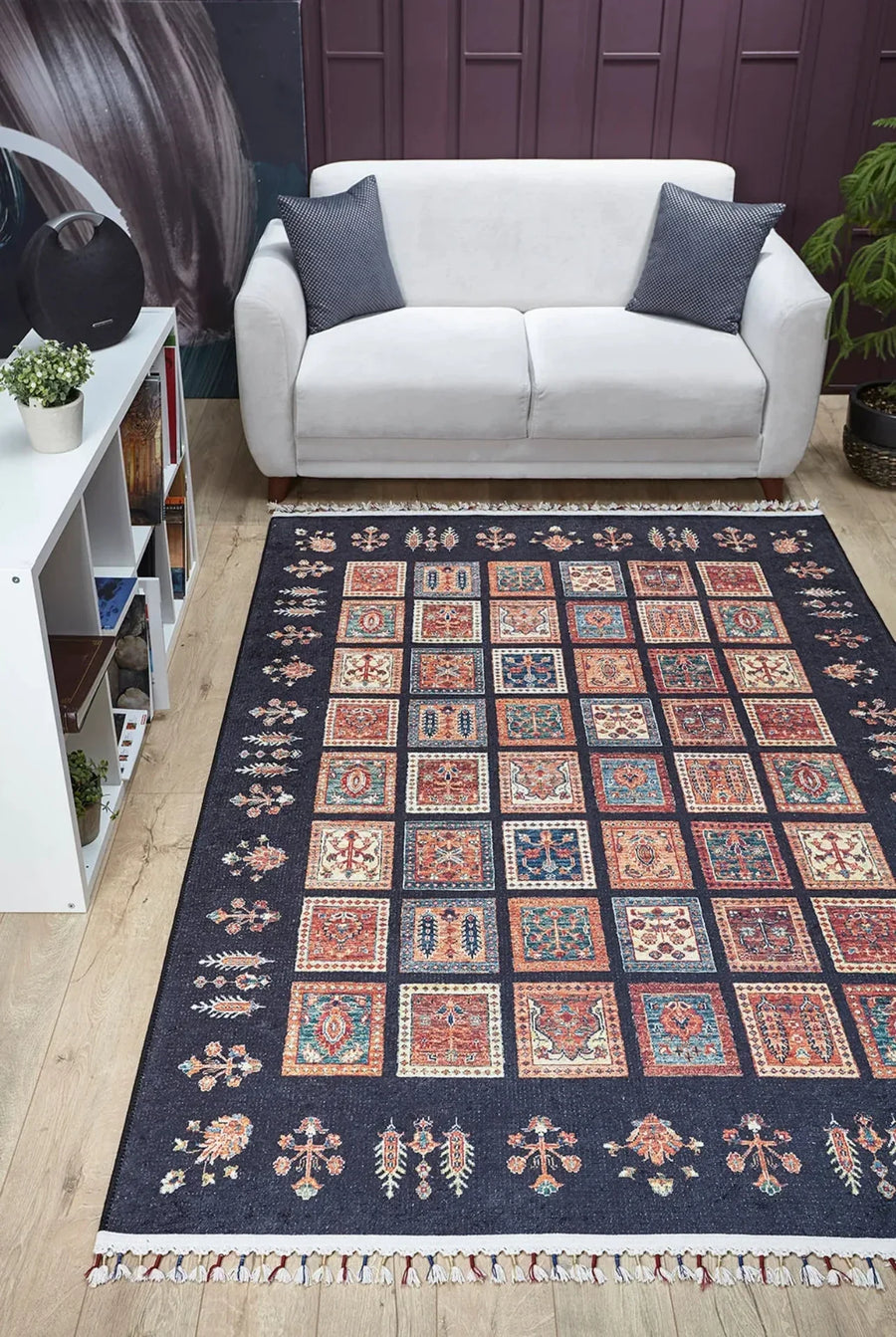 Siyah Geometrik Kareli Halı - Yıkanabilir - Kaymaz Taban - Pati Dostu