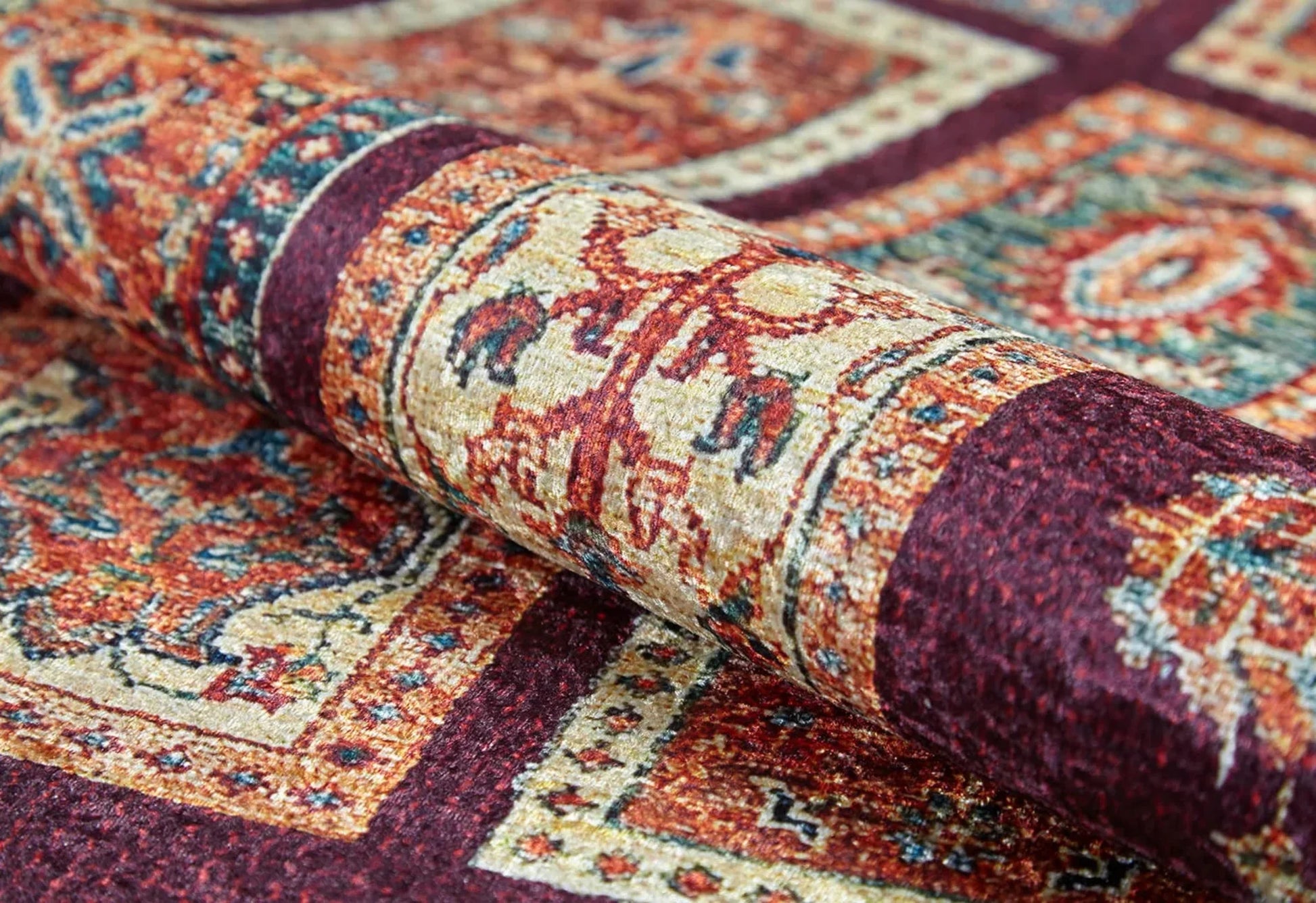 Geometrik Kareli Halı - Yıkanabilir - Kaymaz Taban - Pati Dostu