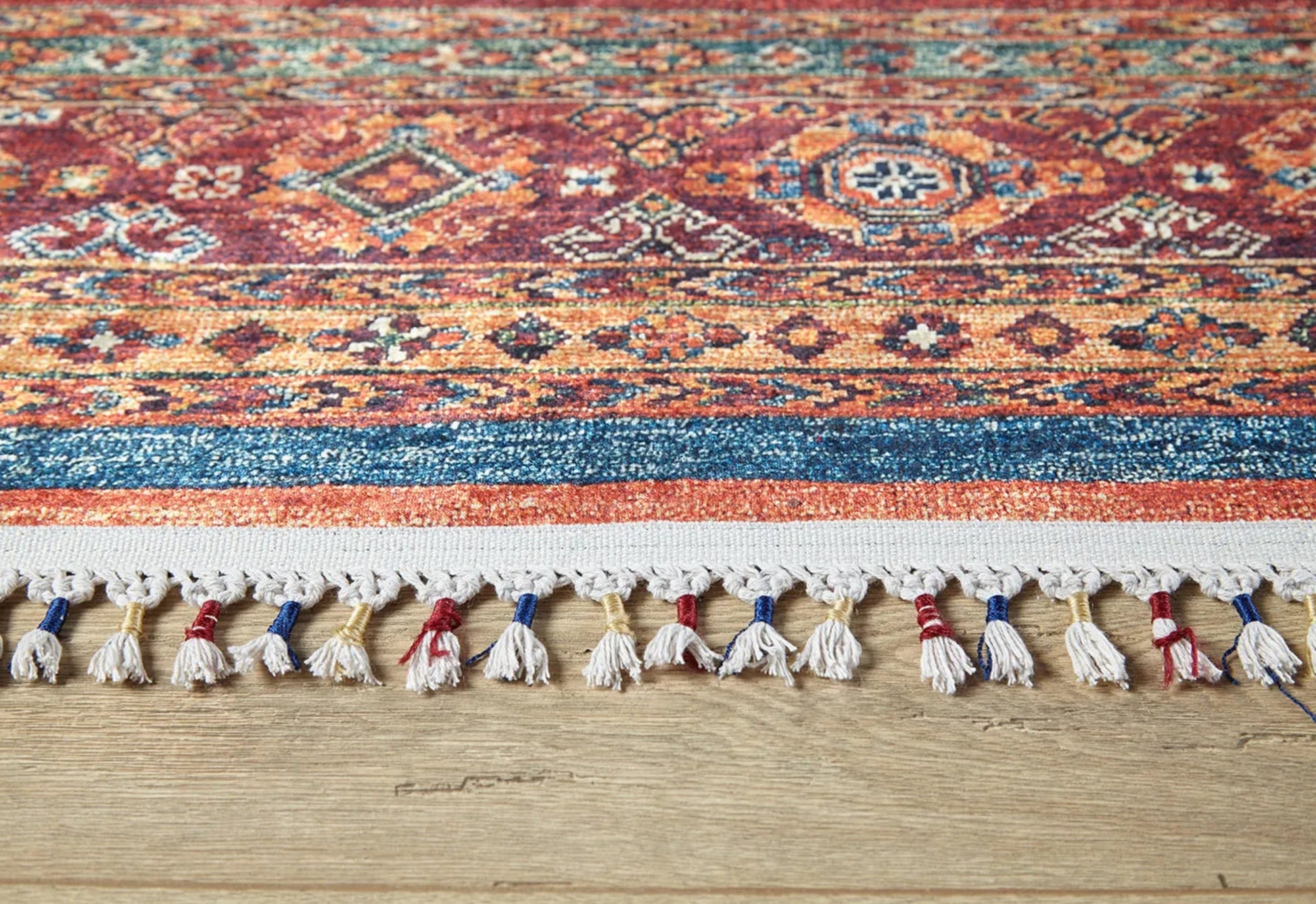 Miechow Kırmızı Çizgili Dijital Baskı Halı Halınet