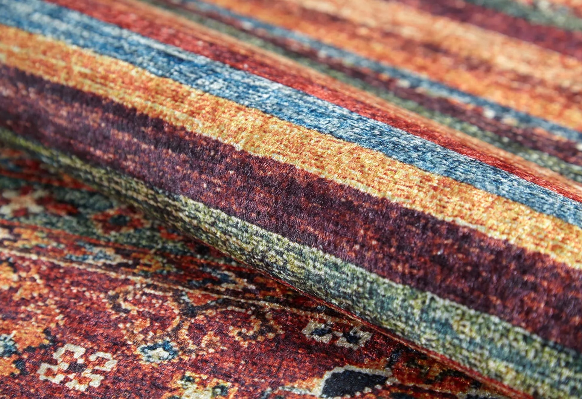 Miechow Kırmızı Çizgili Dijital Baskı Halı Halınet