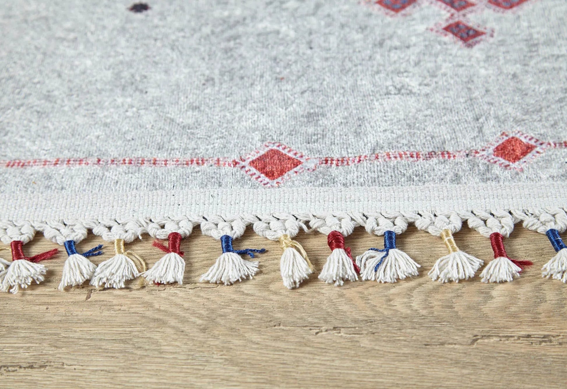 Miedzyborz Krem Klasik Dijital Baskı Halı Halınet