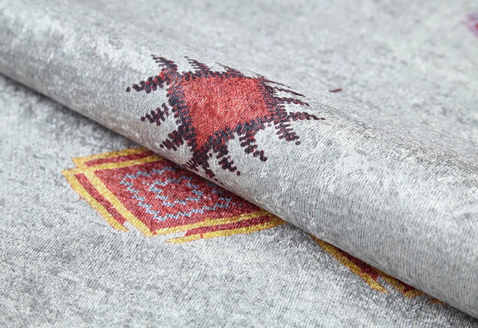 Miedzyborz Krem Klasik Dijital Baskı Halı Halınet