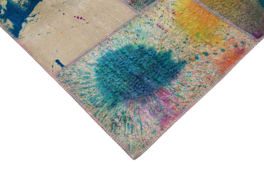 Beige & Multicolor Abstract Vintage Rug 300x406 cm (9'10" x 13'4") – in the living room