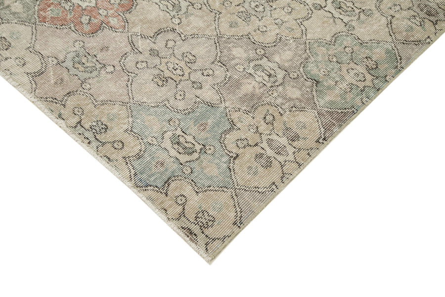 Beiger Vintage Teppich mit grauem geometrischem Muster 165x290 cm – im Wohnzimmer