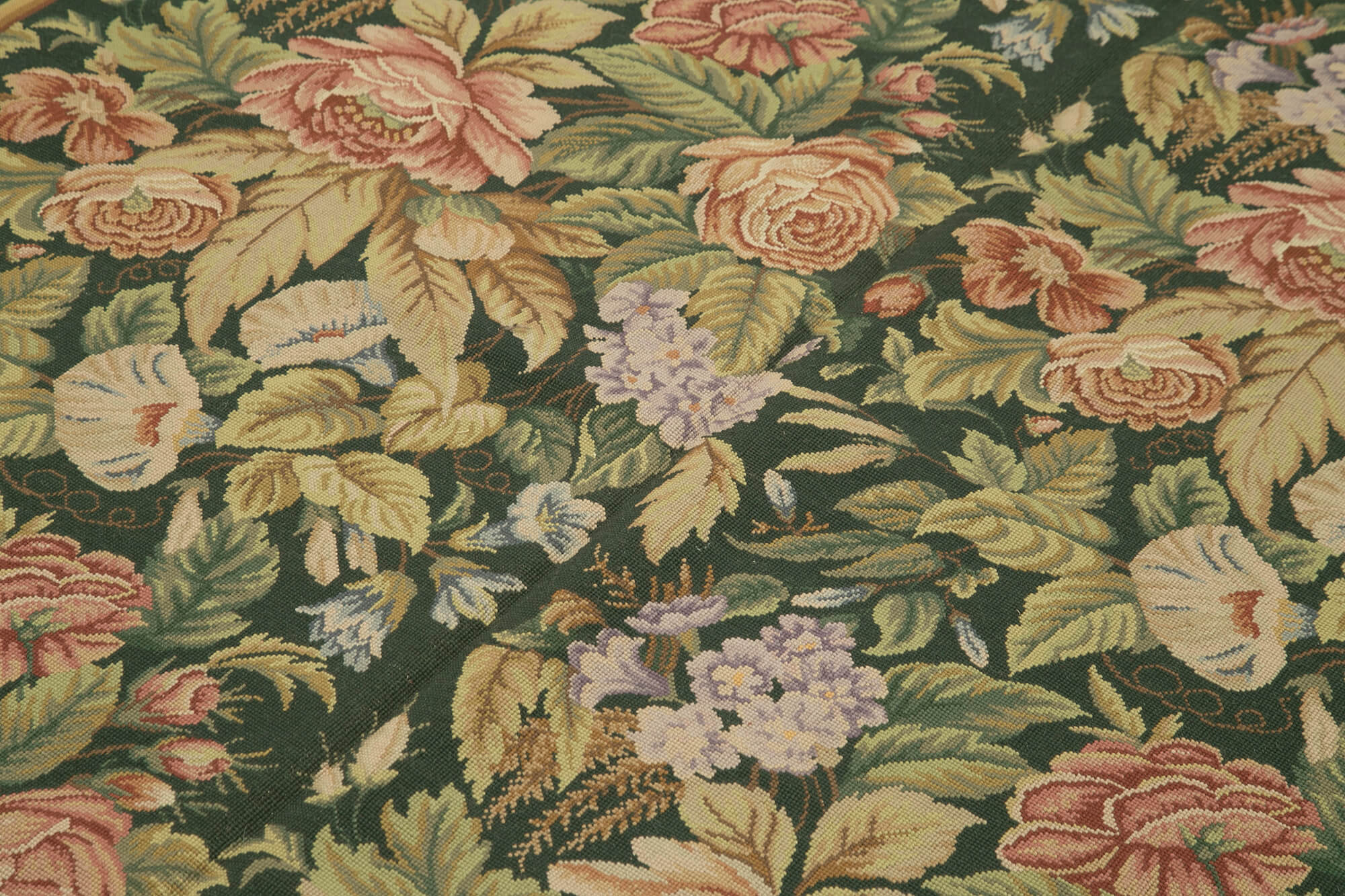 Needlepoint Floral Yeşil Çiçekli Pamuk Yün El Dokuma Halısı 170x256 Agacan