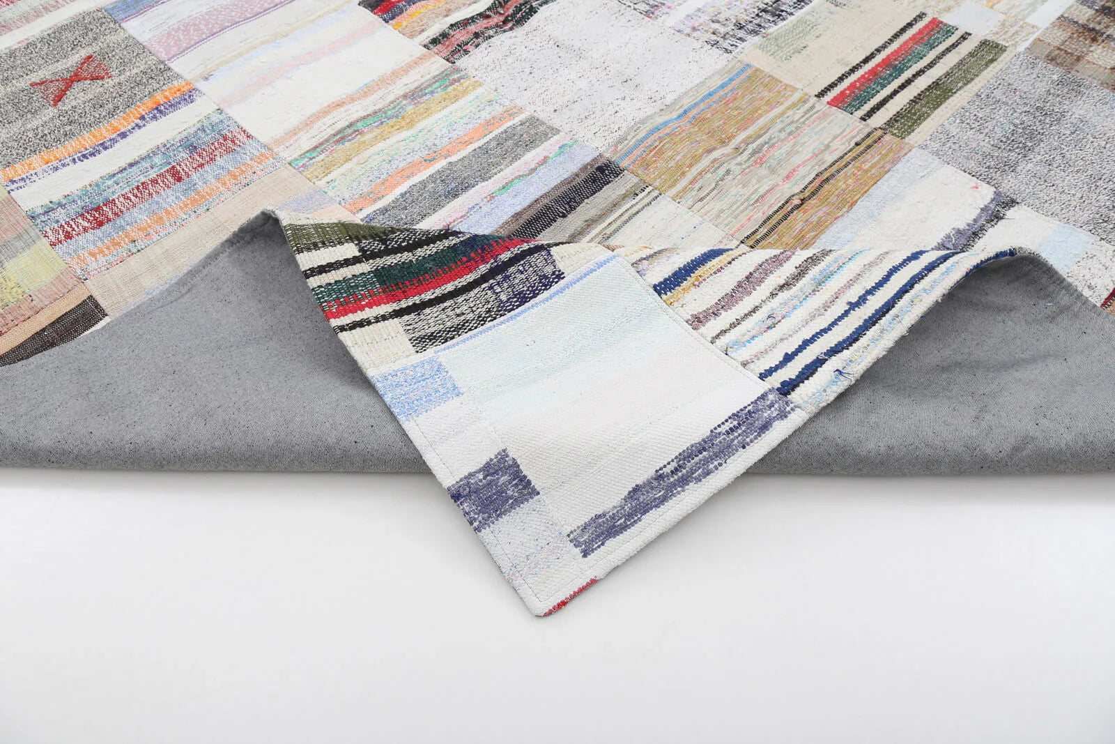 Kırk Yama Bej Patchwork Pamuk Yün El Dokuma Halısı 251x352 Agacan