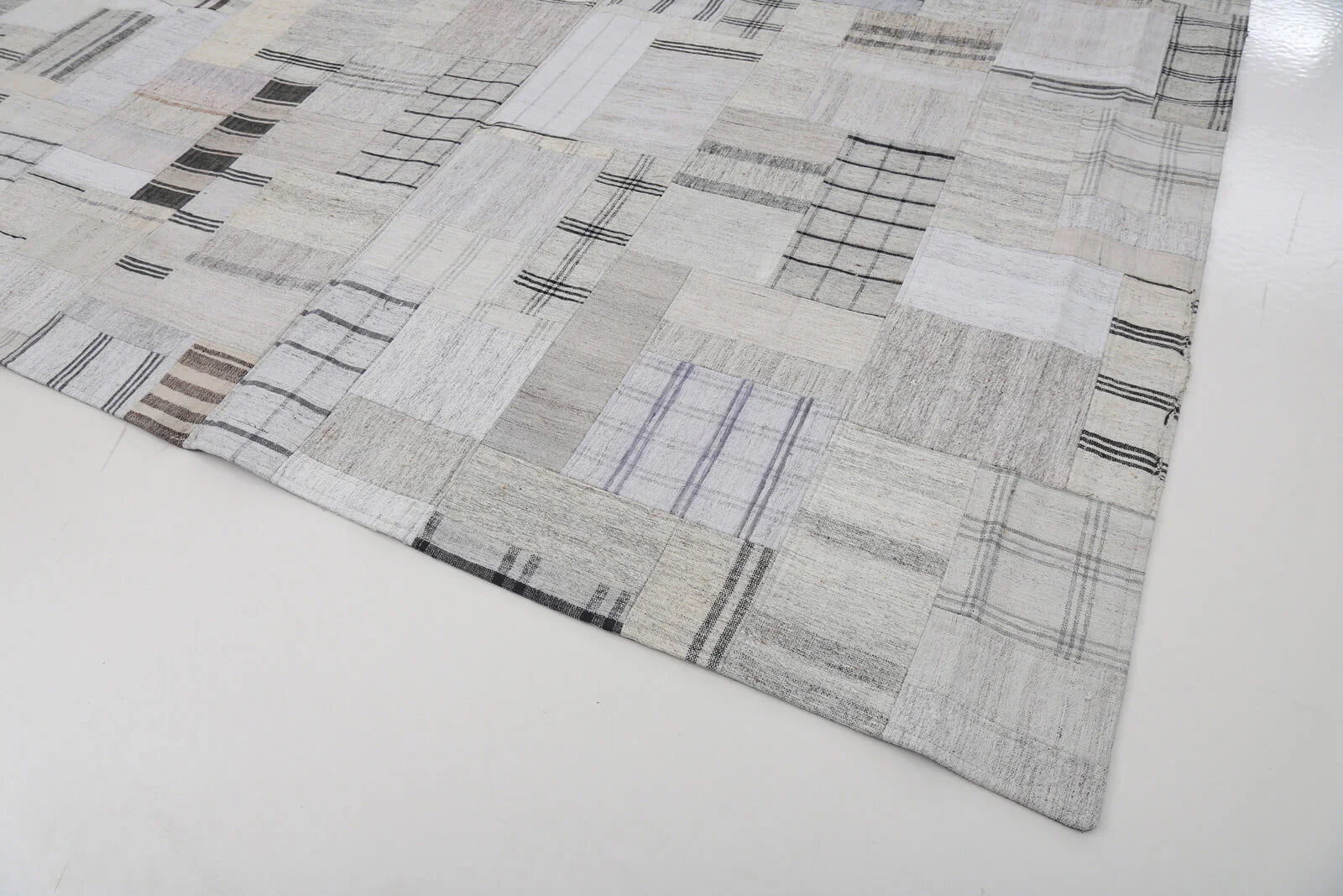 Kırk Yama Bej Patchwork Pamuk Yün El Dokuma Halısı 298x401 Agacan