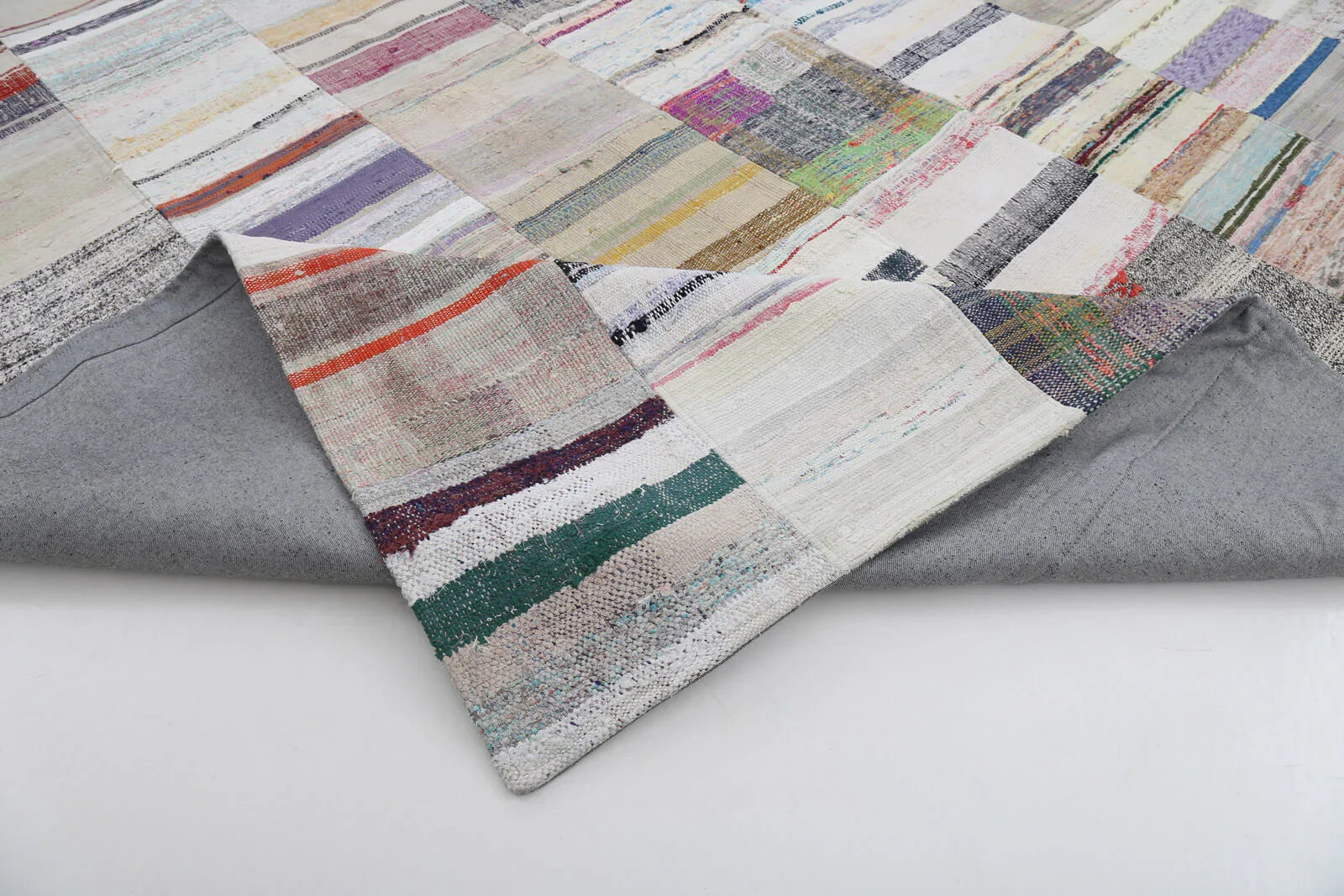 Kırk Yama Bej Patchwork Pamuk Yün El Dokuma Halısı 302x399 Agacan