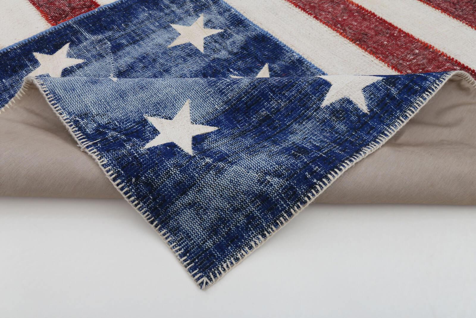 Flag Patchwork Kırmızı Figürlü Pamuk Yün El Dokuma Halısı 203x300 Agacan