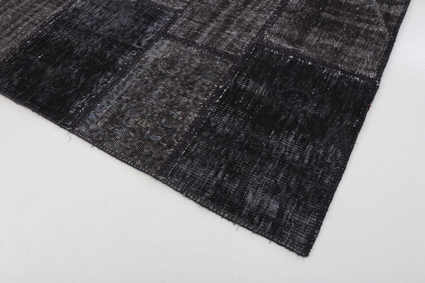 Flag Patchwork Siyah Figürlü Pamuk Yün El Dokuma Halısı 199x304 Agacan