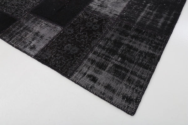 Flag Patchwork Siyah Figürlü Pamuk Yün El Dokuma Halısı 199x305 Agacan