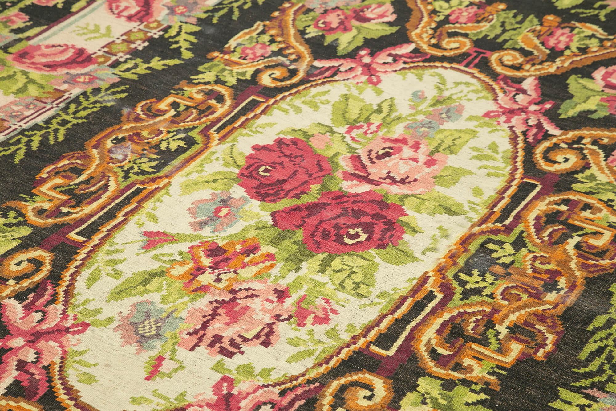 Moldovian Floral Siyah Çiçekli Pamuk Yün Keçi Tüyü El Dokuma Halısı 214x356 Agacan