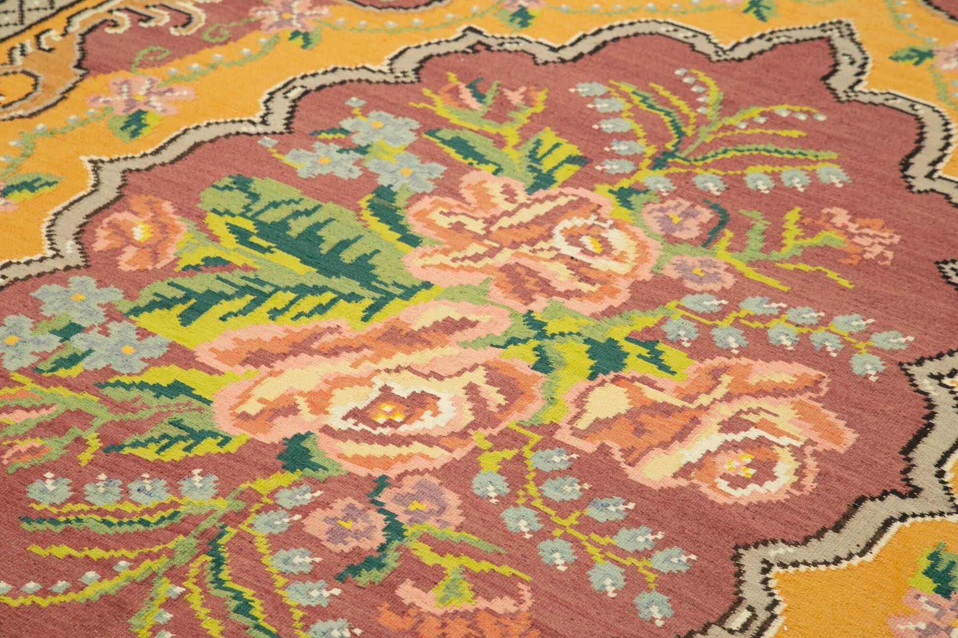 Moldovian Floral Sarı Çiçekli Pamuk Yün Keçi Tüyü El Dokuma Halısı 186x312 Agacan