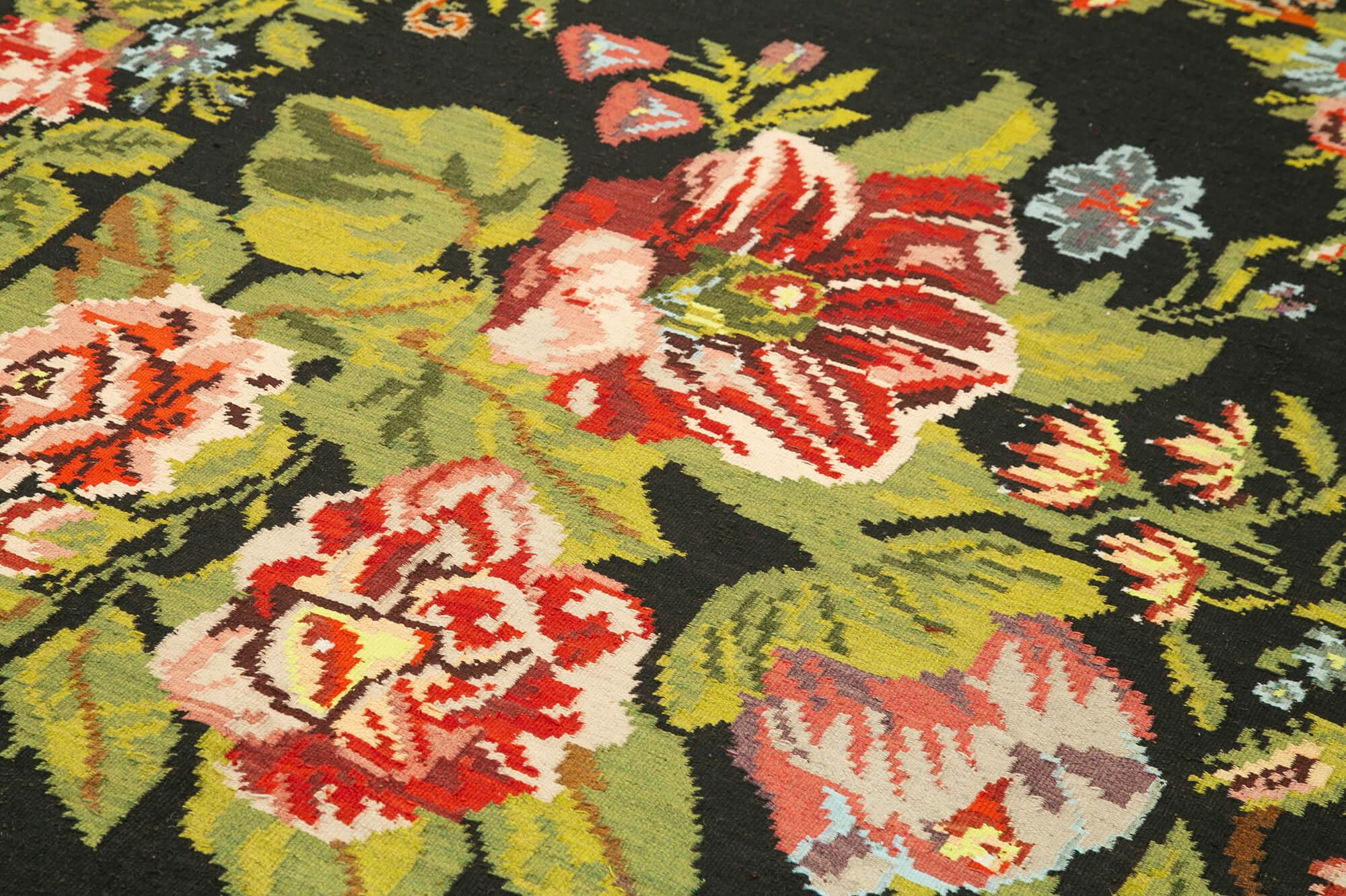 Moldovian Floral Siyah Çiçekli Pamuk Yün Keçi Tüyü El Dokuma Halısı 173x310 Agacan