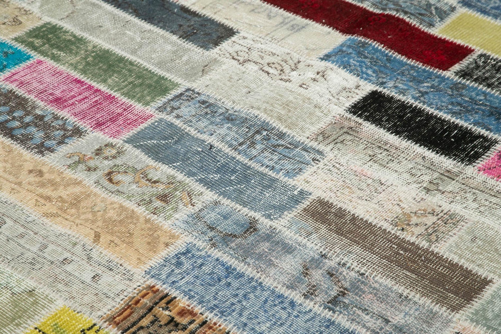 Kırk Yama Pembe Patchwork Pamuk Yün El Dokuma Halısı 300x407 Agacan