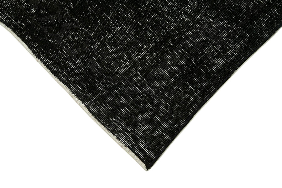 Schwarzer unifarbener Overdyed Vintage Läufer aus der Türkei 143x356 cm – im Flur