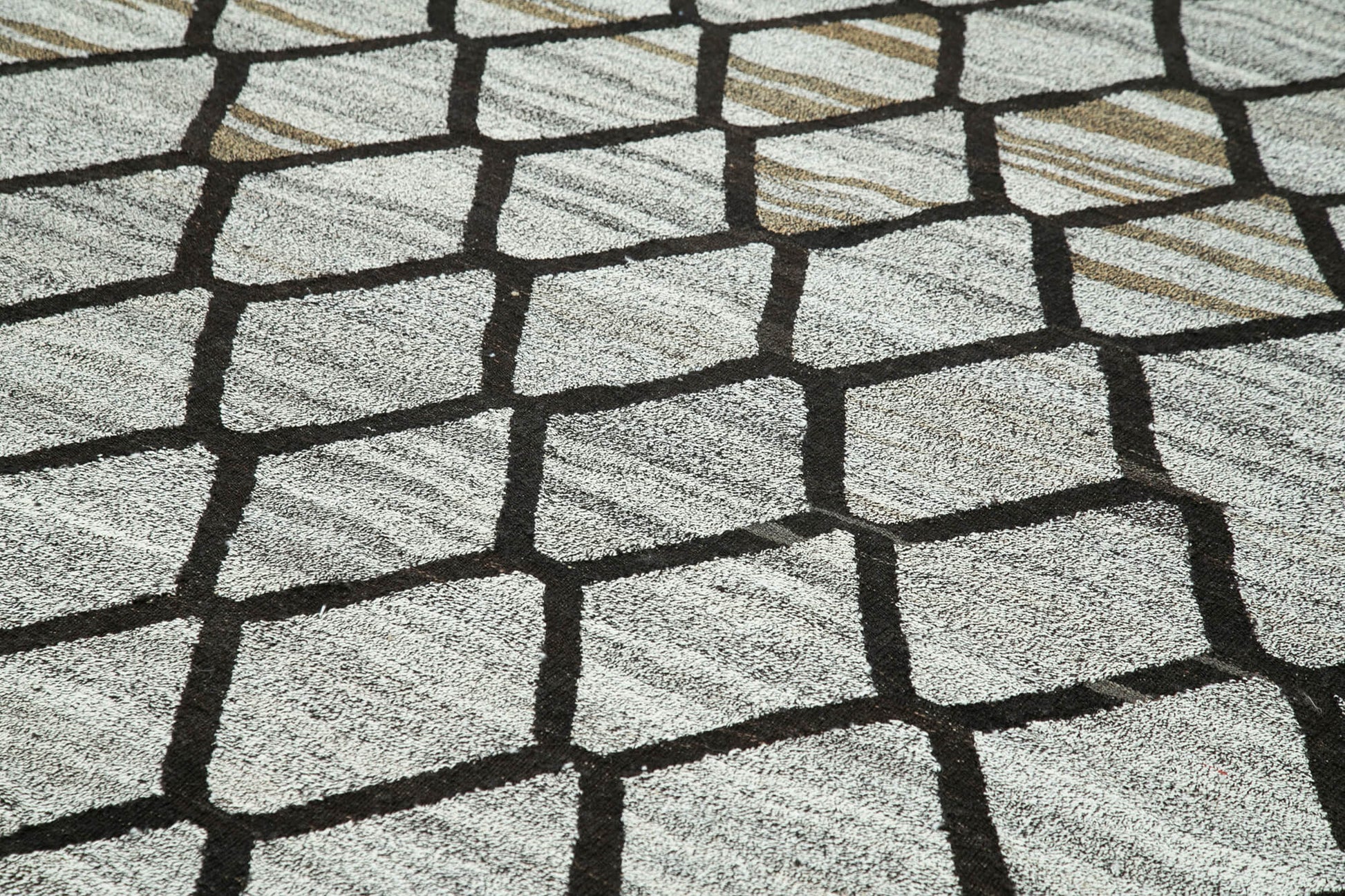 Scrap Gri Geometrik Pamuk Yün El Dokuma Halısı 250x317 Agacan