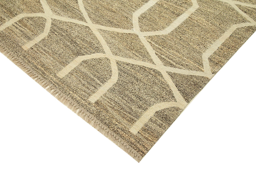 Beige Geometric Vintage Hand-Knotted Wool Rug 250x311 cm (8'2" x 10'2") – in the hallway