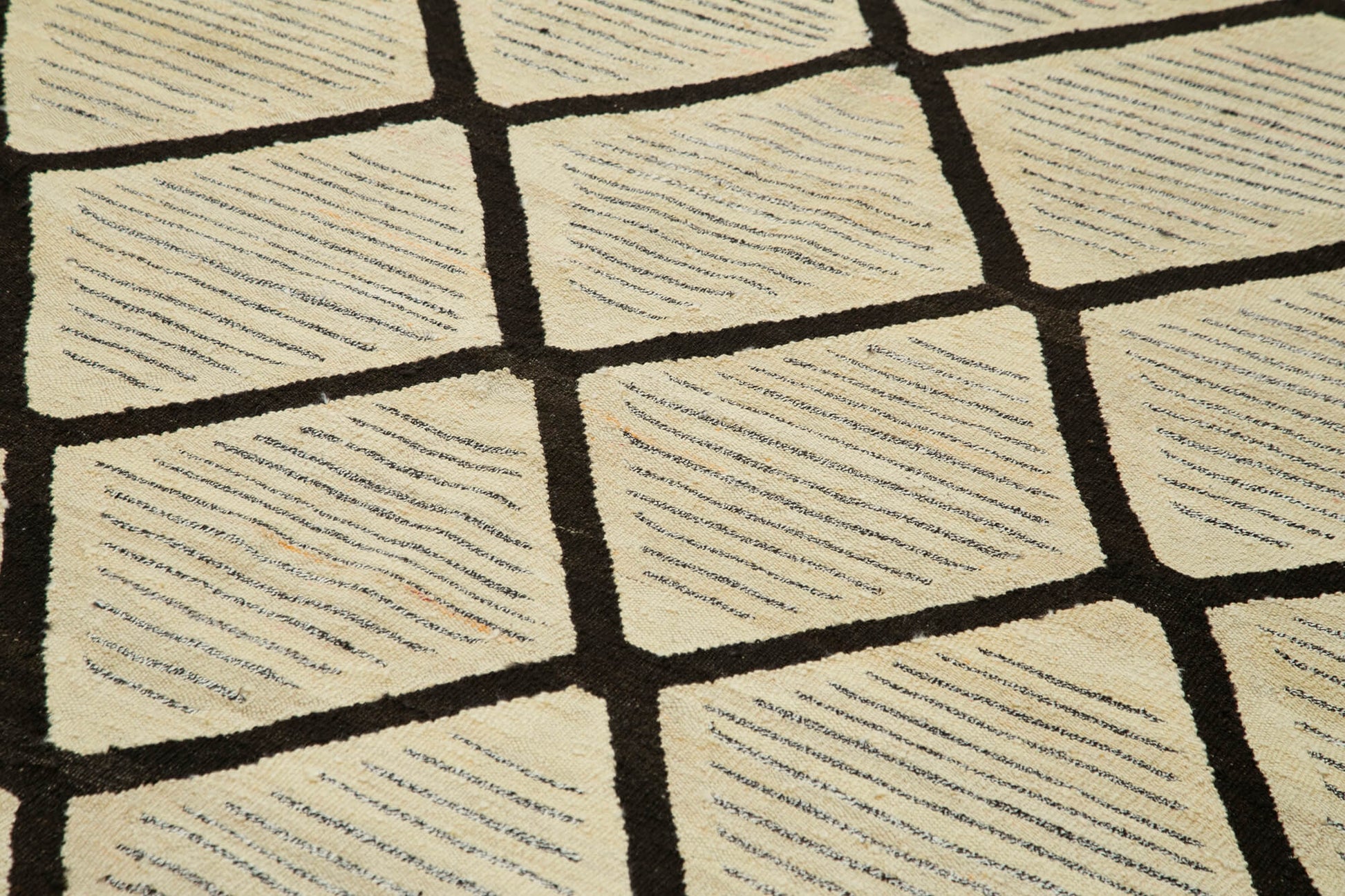 Scrap Bej Geometrik Pamuk Yün El Dokuma Halısı 244x310 Agacan