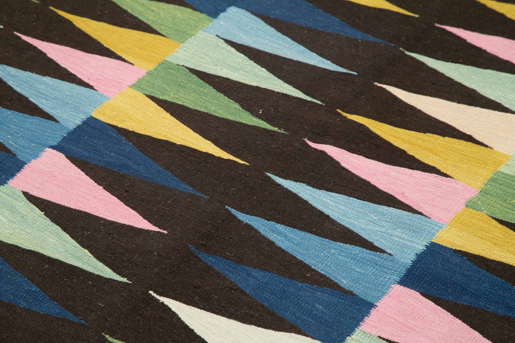 Scrap Siyah Geometrik Pamuk Yün El Dokuma Halısı 177x250 Agacan