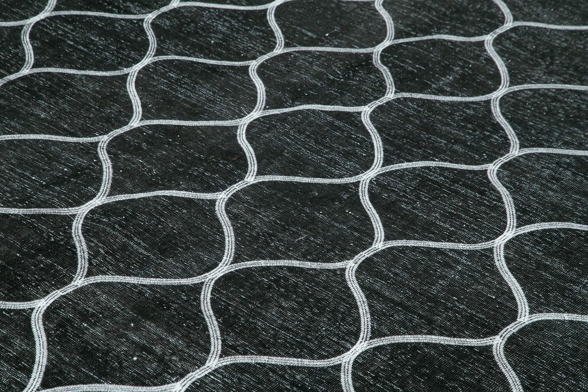 Geometric Carpet Siyah Geometrik Pamuk Yün El Dokuma Halısı 290x394 Agacan