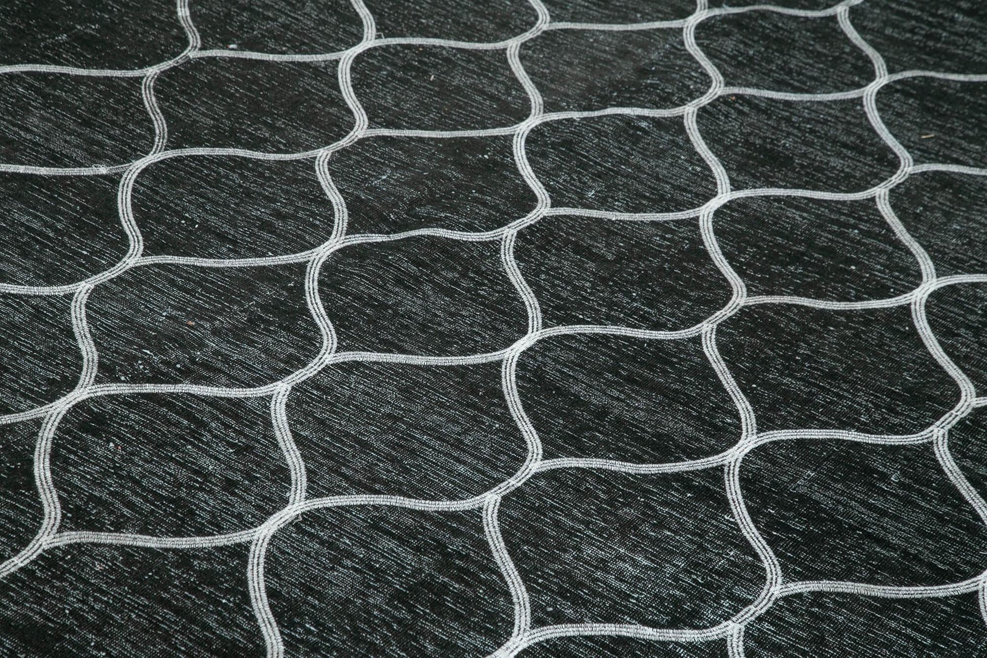 Geometric Carpet Siyah Geometrik Pamuk Yün El Dokuma Halısı 288x400 Agacan