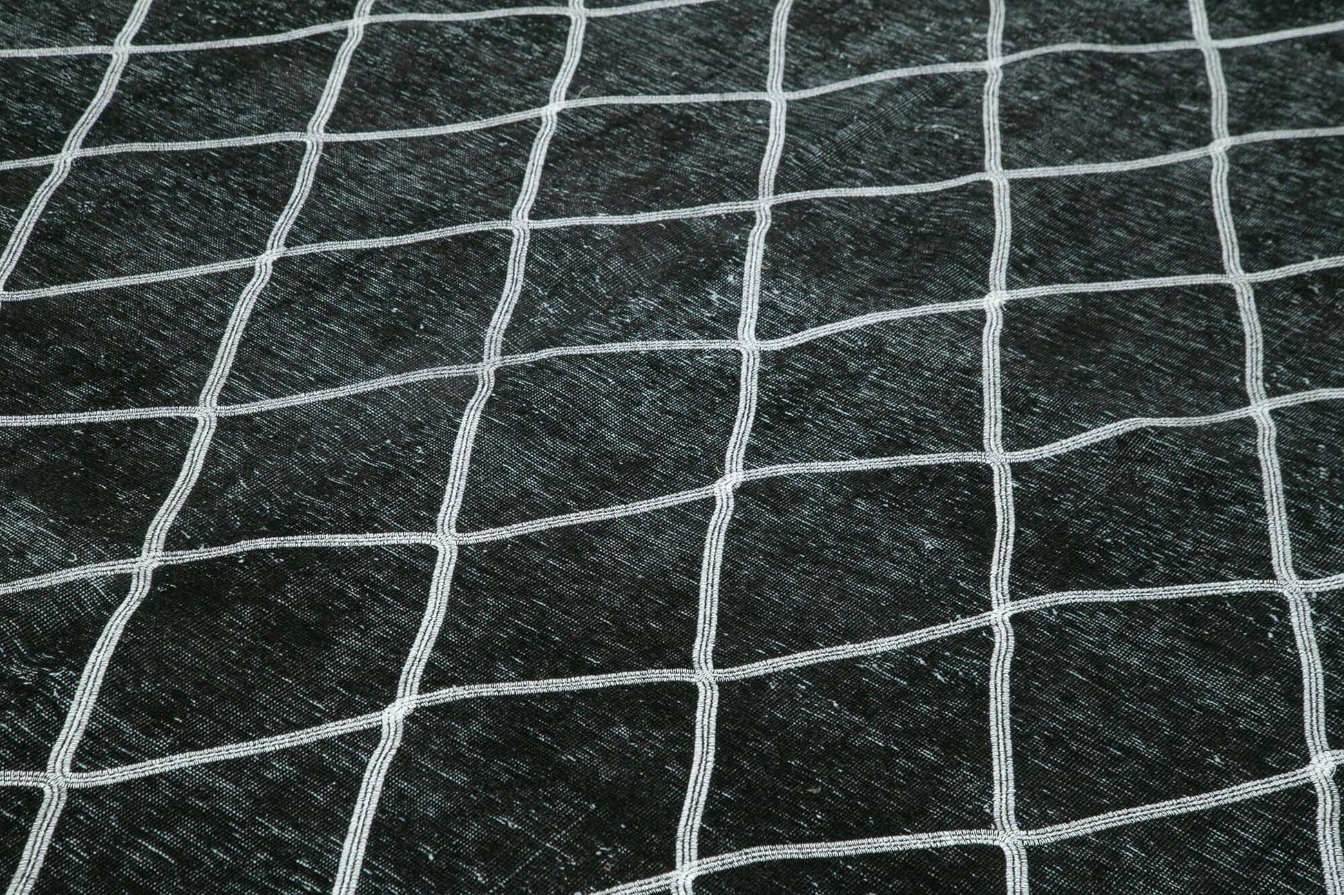 Geometric Carpet Siyah Geometrik Pamuk Yün El Dokuma Halısı 286x389 Agacan