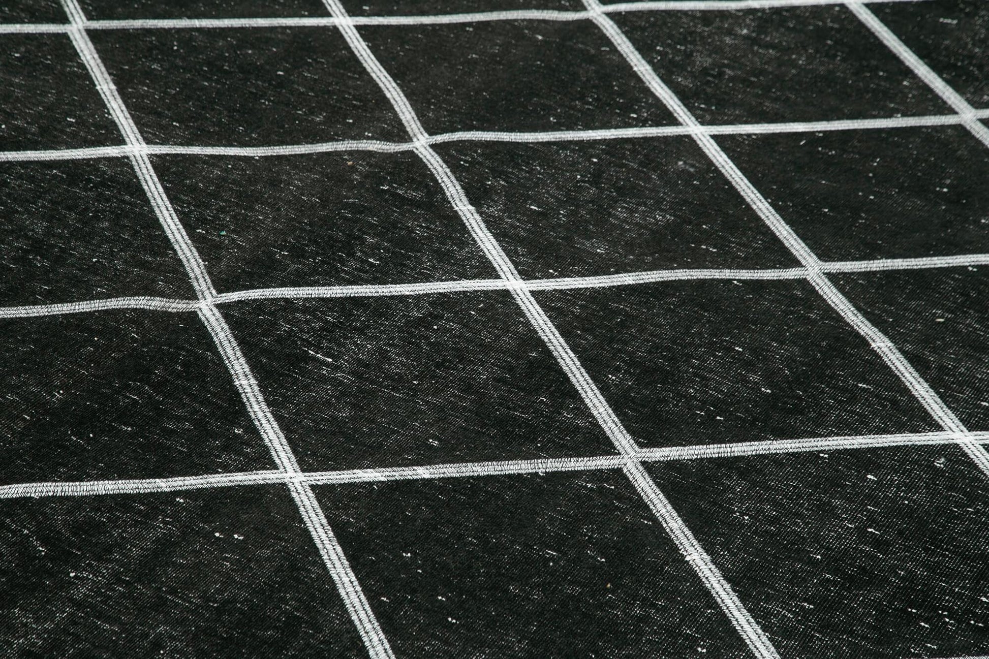 Geometric Carpet Siyah Geometrik Pamuk Yün El Dokuma Halısı 256x387 Agacan