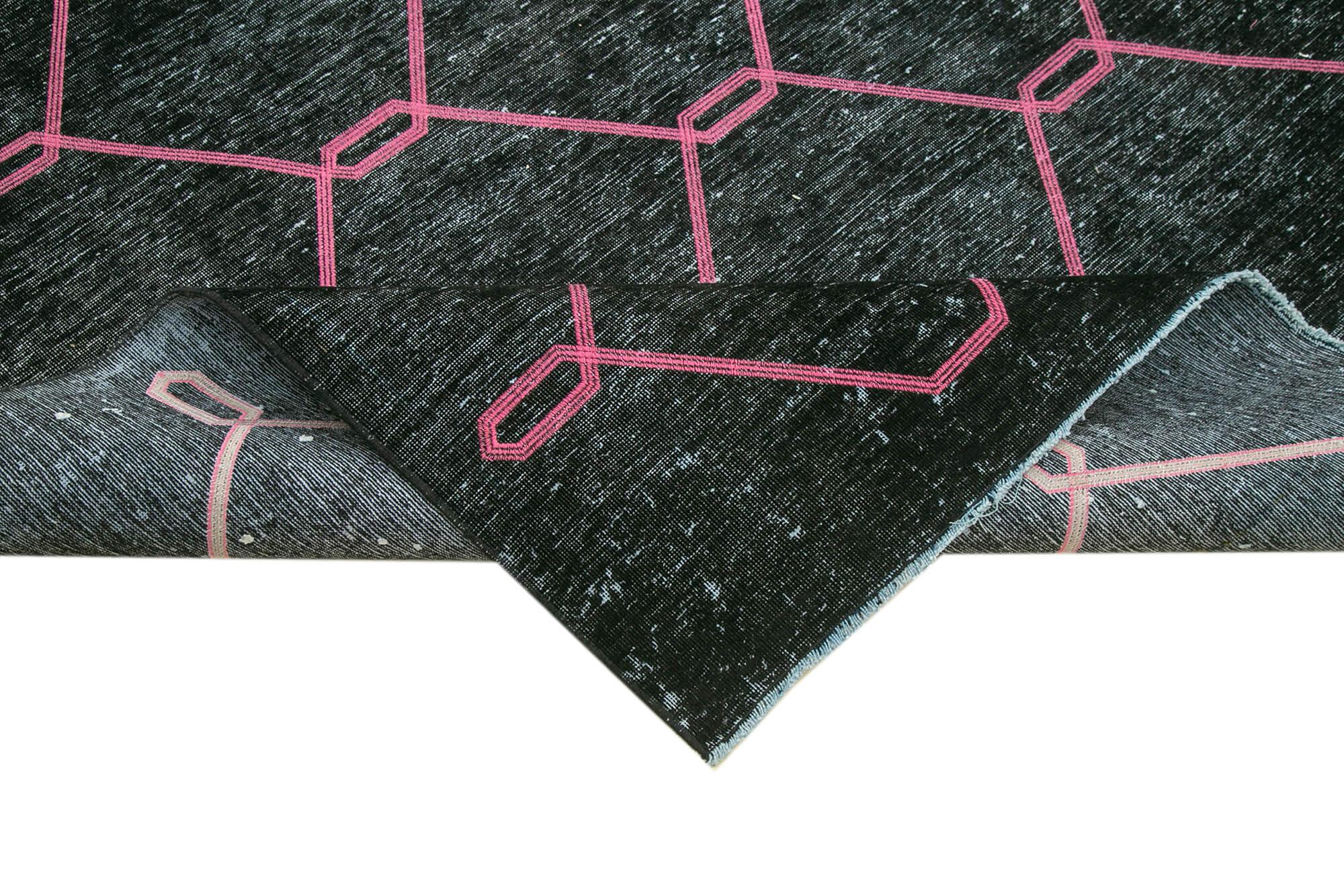 Geometric Carpet Siyah Geometrik Pamuk Yün El Dokuma Halısı 300x462 Agacan