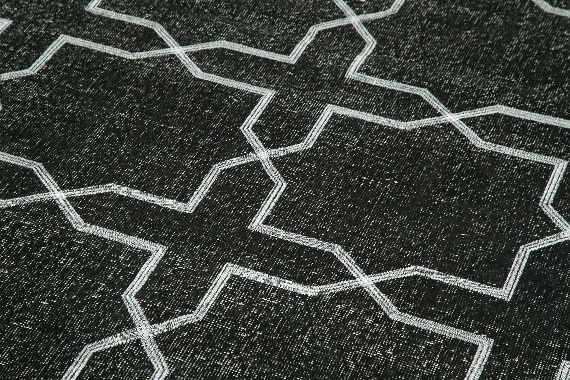 Geometric Carpet Siyah Geometrik Pamuk Yün El Dokuma Halısı 143x393 Agacan