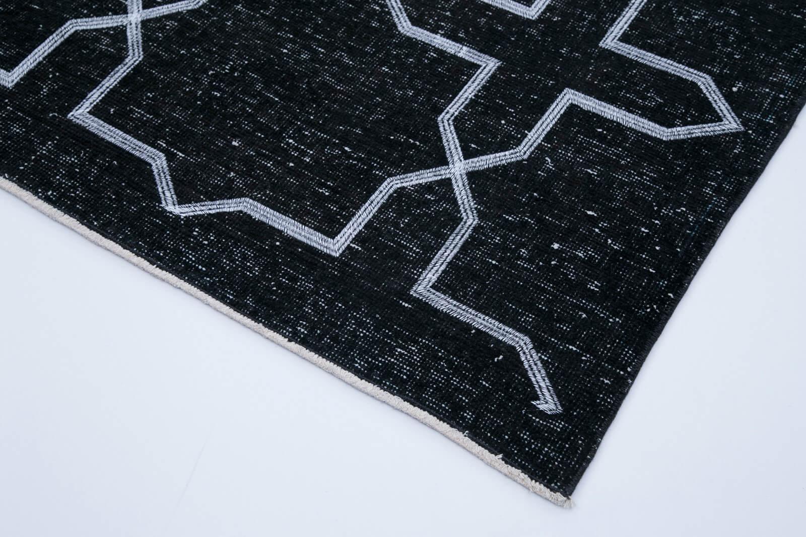 Geometric Carpet Siyah Geometrik Pamuk Yün El Dokuma Halısı 144x394 Agacan