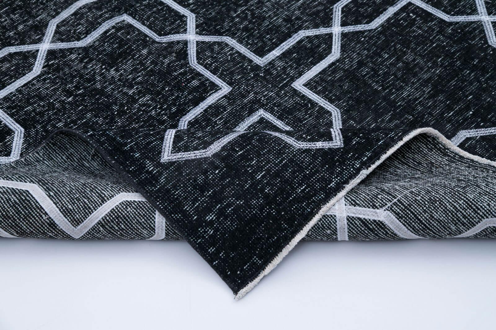 Geometric Carpet Siyah Geometrik Pamuk Yün El Dokuma Halısı 144x394 Agacan