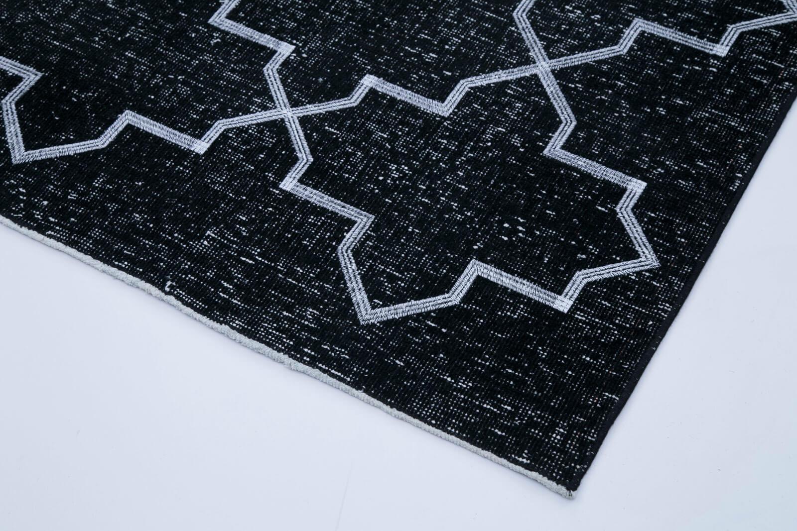 Geometric Carpet Siyah Geometrik Pamuk Yün El Dokuma Halısı 142x395 Agacan