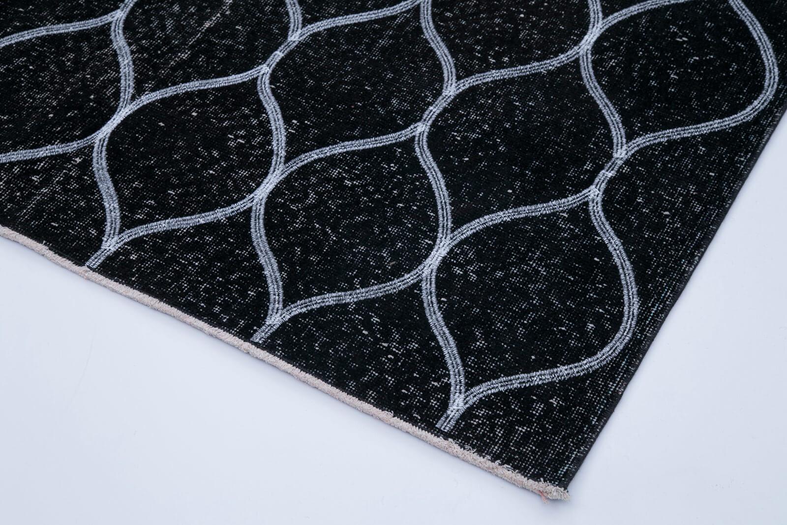 Geometric Carpet Siyah Geometrik Pamuk Yün El Dokuma Halısı 146x380 Agacan