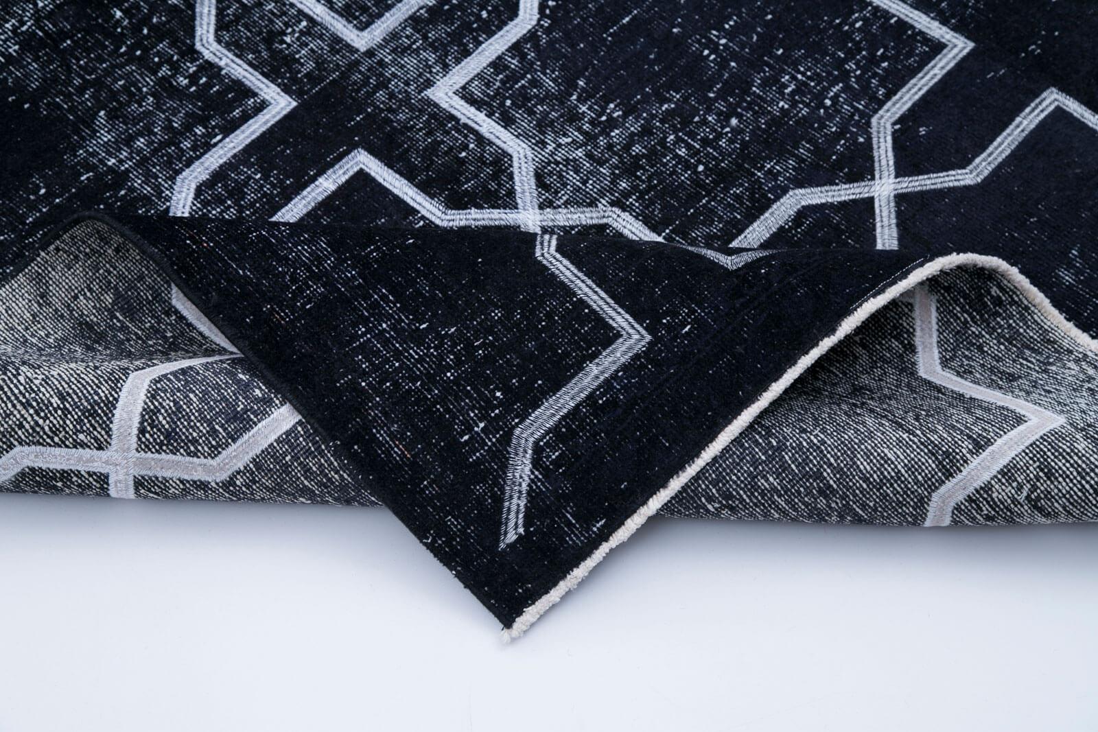 Geometric Carpet Siyah Geometrik Pamuk Yün El Dokuma Halısı 140x392 Agacan