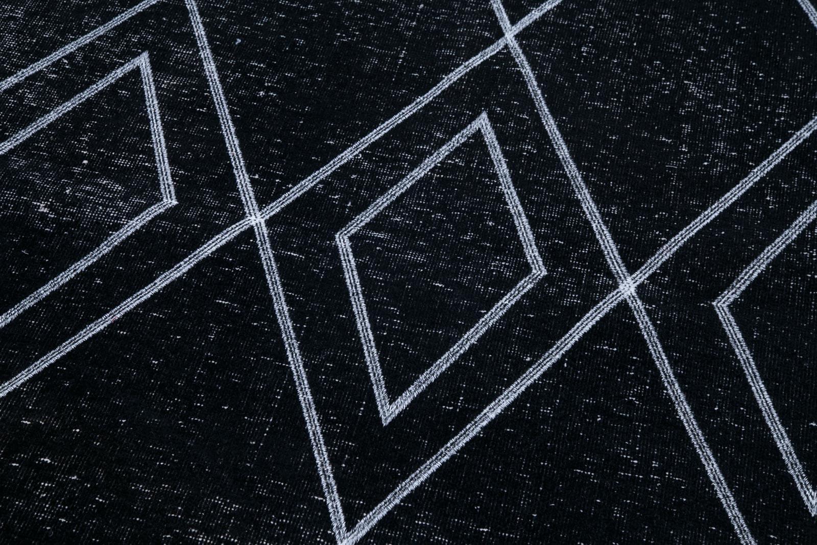 Geometric Carpet Siyah Geometrik Pamuk Yün El Dokuma Halısı 143x420 Agacan