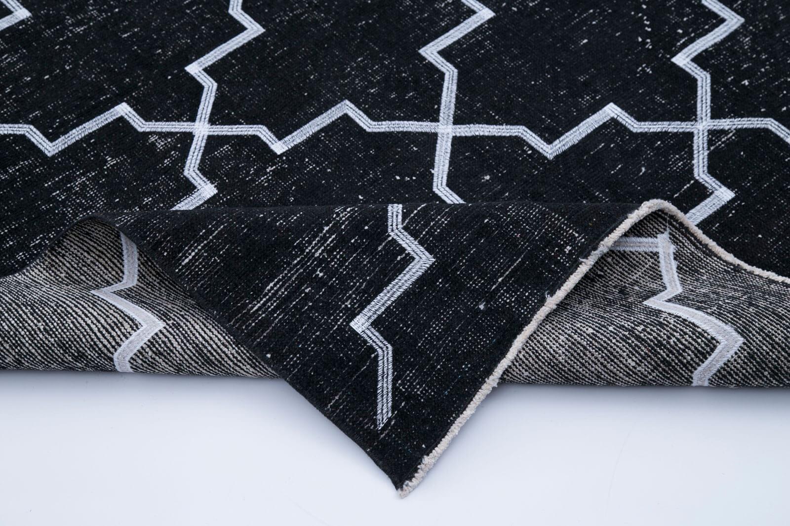 Geometric Carpet Siyah Geometrik Pamuk Yün El Dokuma Halısı 145x388 Agacan