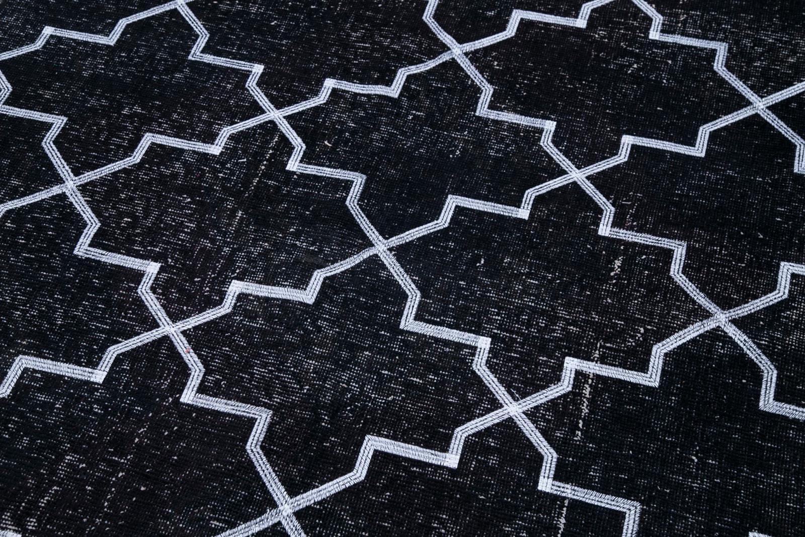 Geometric Carpet Siyah Geometrik Pamuk Yün El Dokuma Halısı 145x400 Agacan