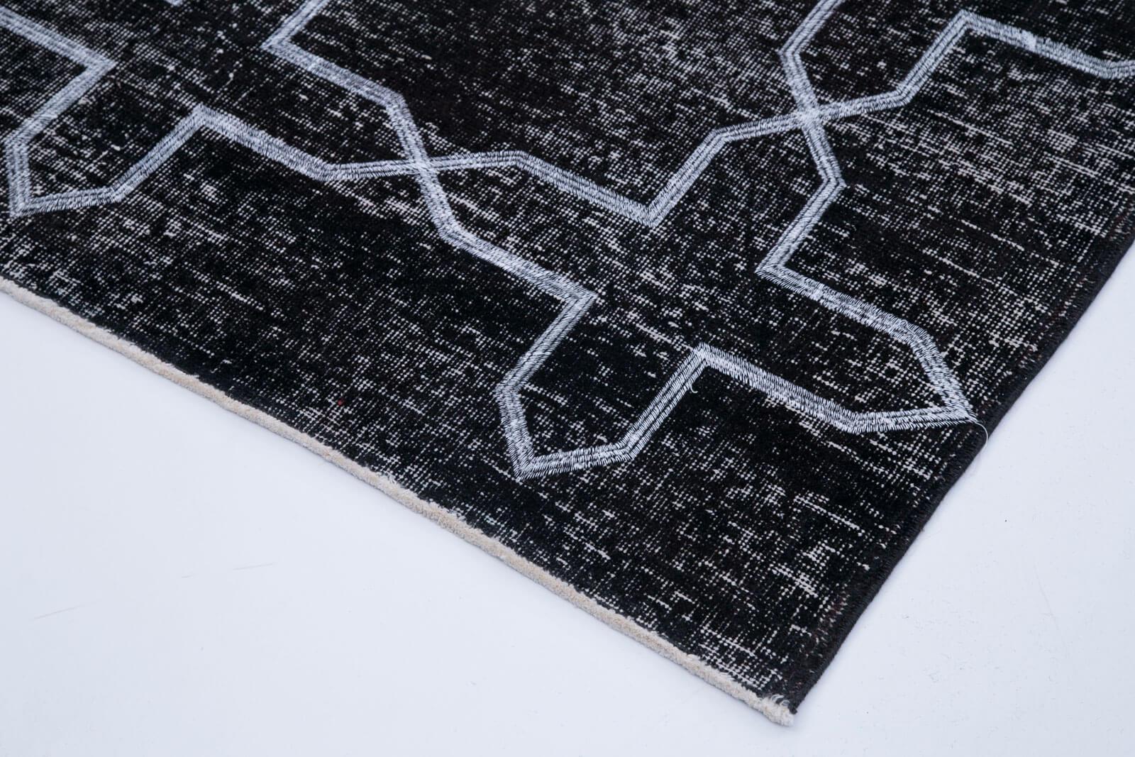Geometric Carpet Siyah Geometrik Pamuk Yün El Dokuma Halısı 148x371 Agacan