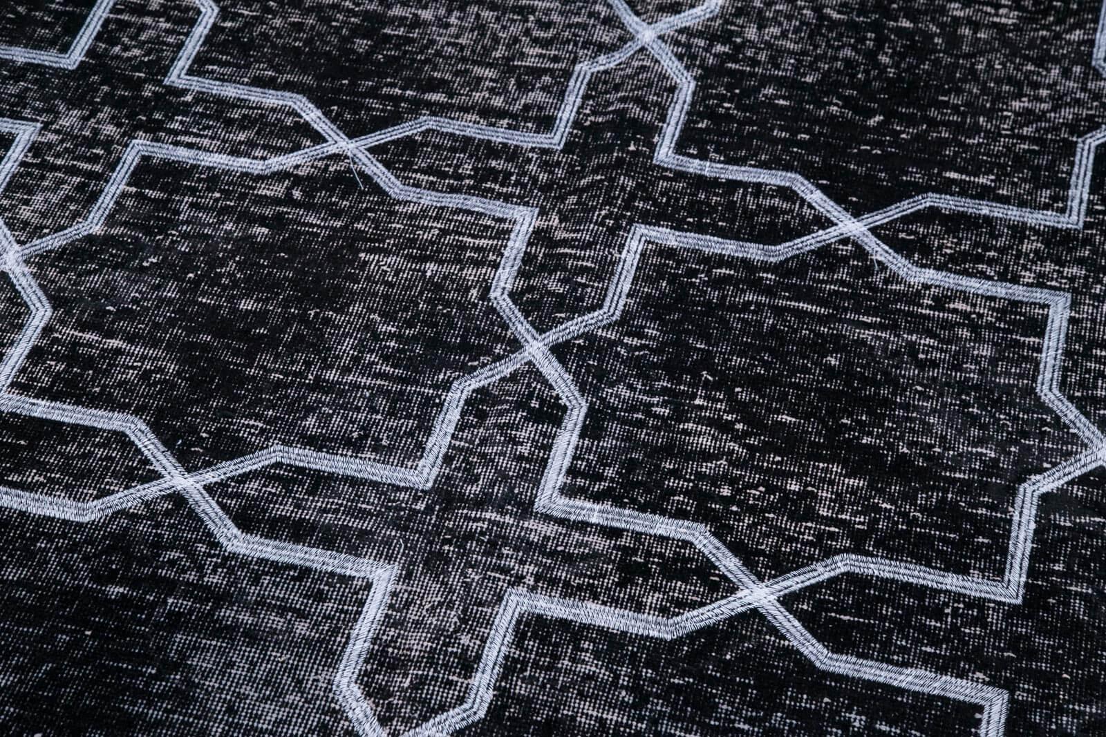 Geometric Carpet Siyah Geometrik Pamuk Yün El Dokuma Halısı 148x371 Agacan
