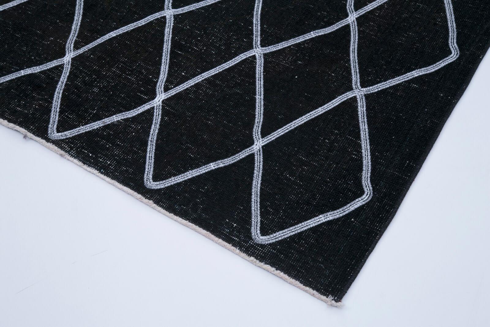 Geometric Carpet Siyah Geometrik Pamuk Yün El Dokuma Halısı 148x382 Agacan