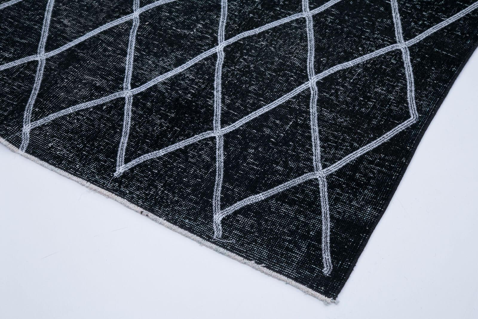 Geometric Carpet Siyah Geometrik Pamuk Yün El Dokuma Halısı 145x388 Agacan