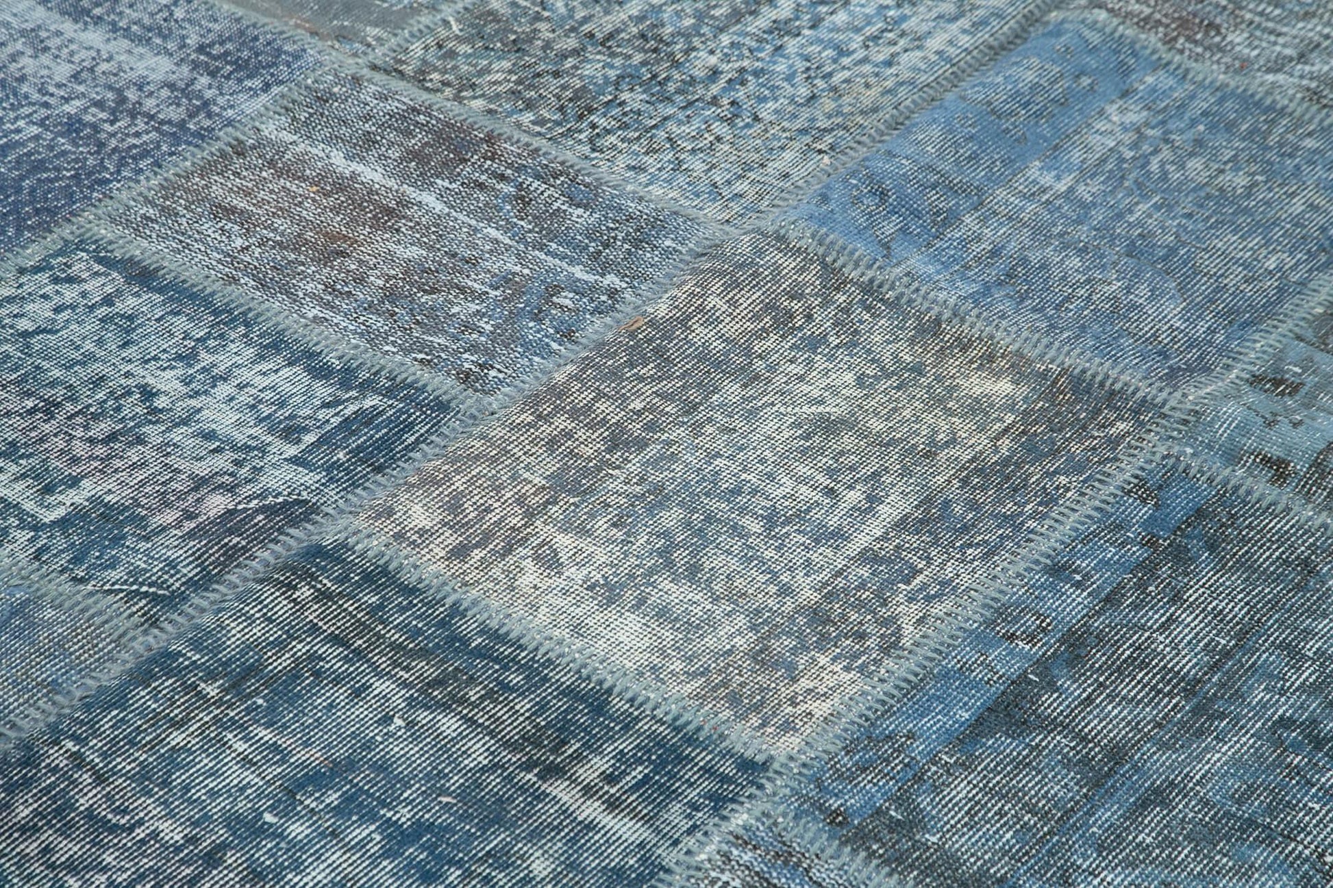 Kırk Yama Mavi Patchwork Pamuk Yün El Dokuma Halısı 235x353 Agacan