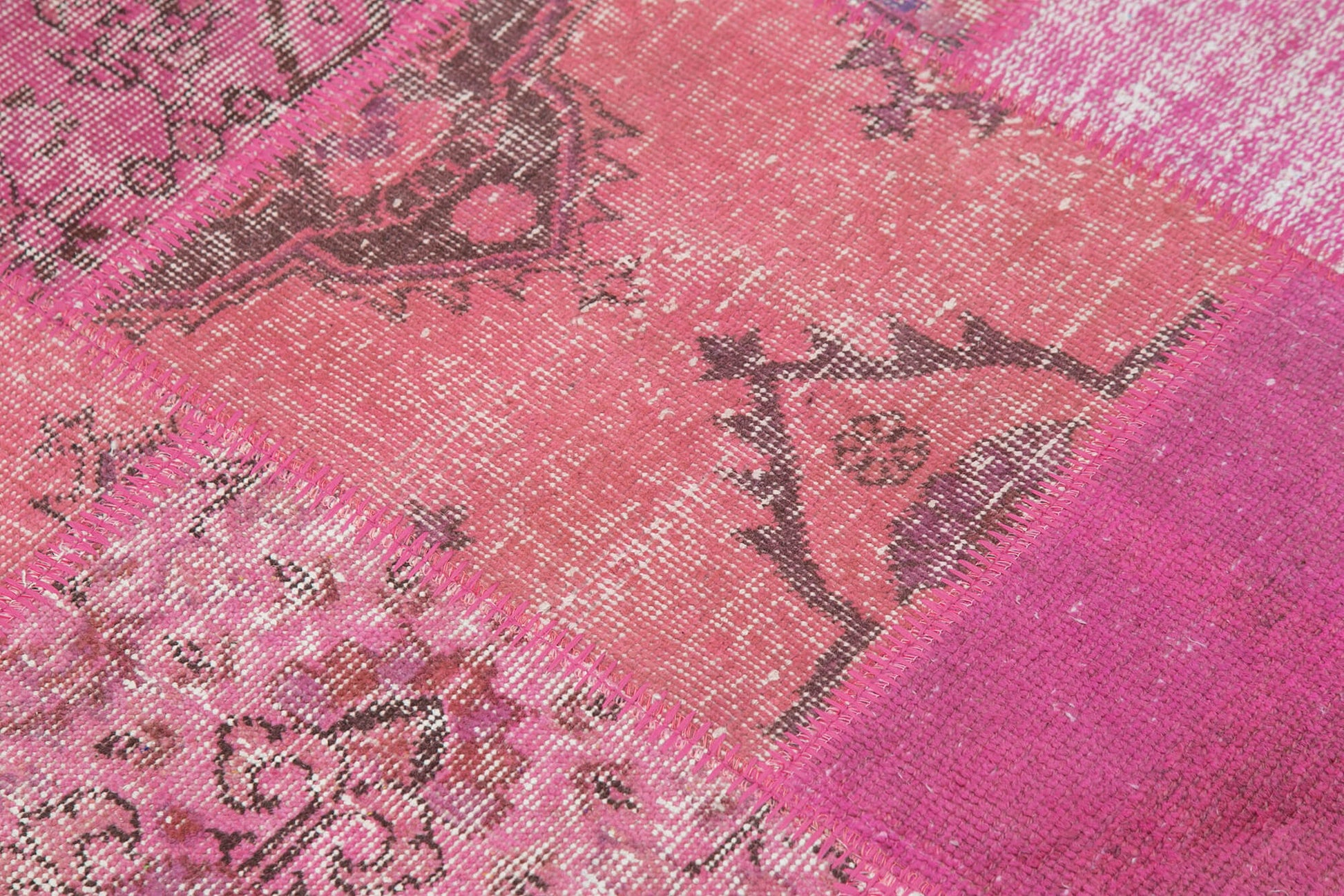 Kırk Yama Pembe Patchwork Pamuk Yün El Dokuma Halısı 148x148 Agacan