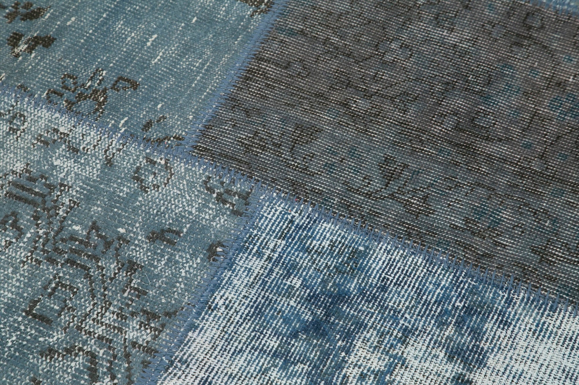 Kırk Yama Mavi Patchwork Pamuk Yün El Dokuma Halısı 156x156 Agacan