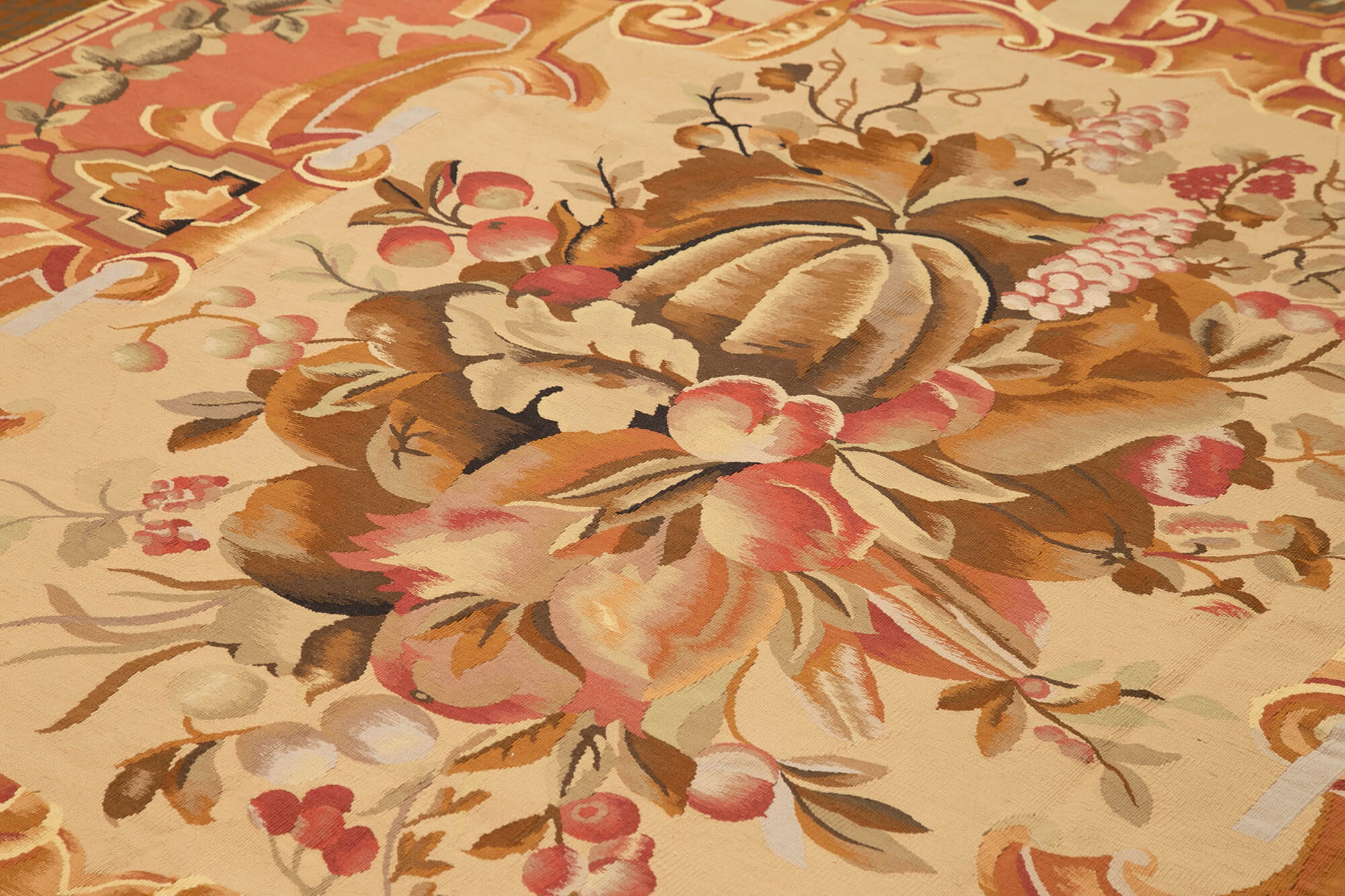 Aubusson Floral Pembe Çiçekli Pamuk Yün El Dokuma Halısı 306x335 Agacan