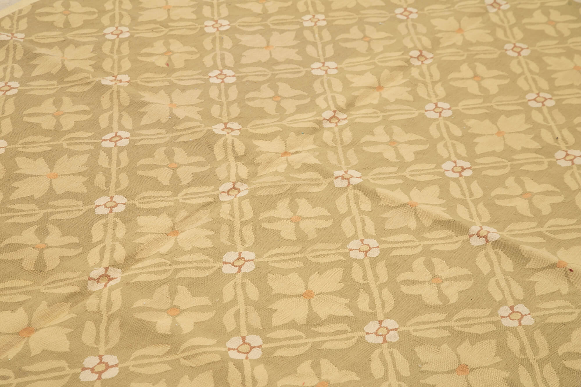 Aubusson Floral Kahverengi Çiçekli Pamuk Yün El Dokuma Halısı 260x363 Agacan