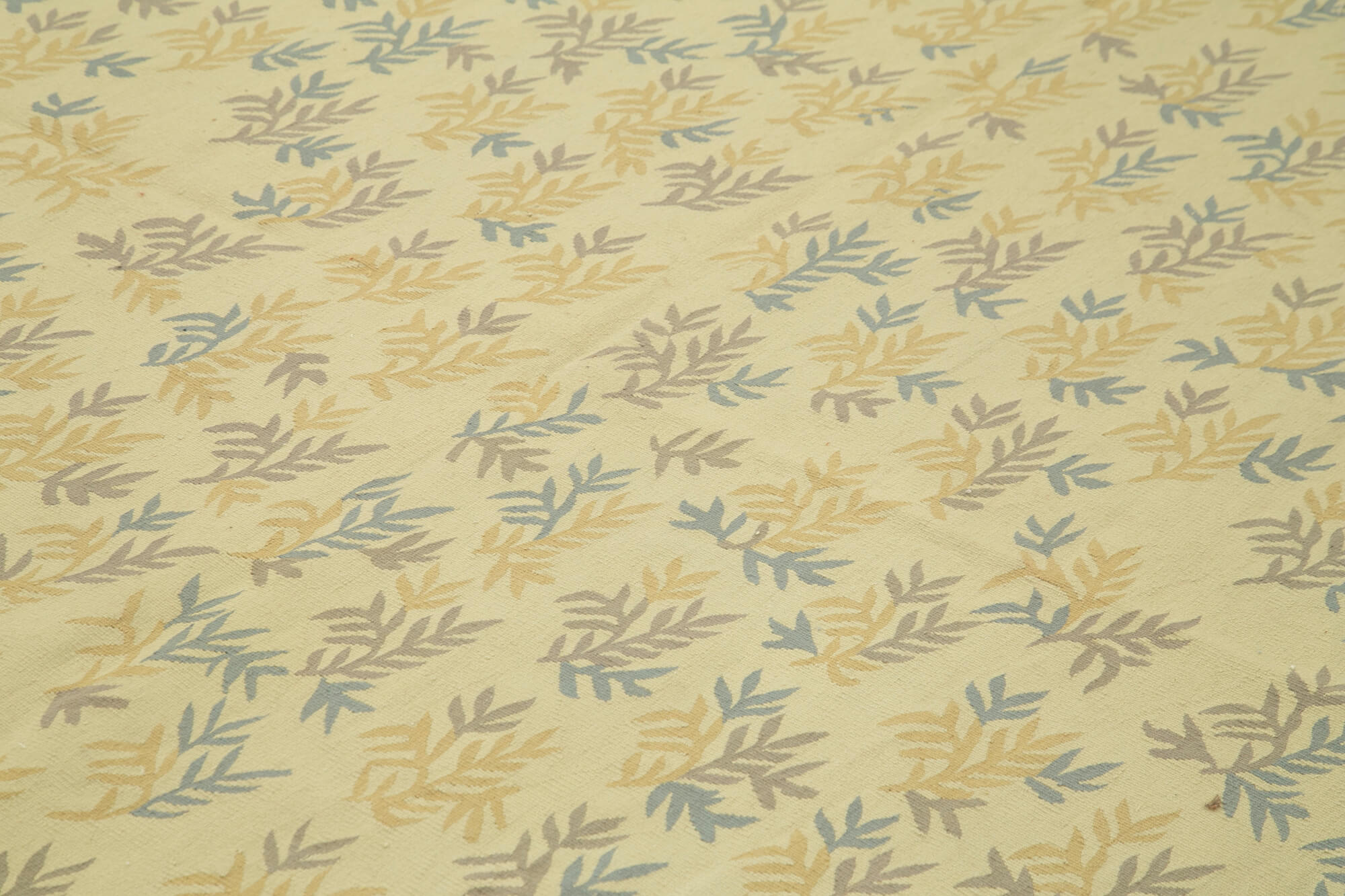 Aubusson Floral Yeşil Çiçekli Pamuk Yün El Dokuma Halısı 273x367 Agacan